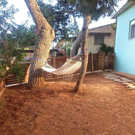 Elena'S Farm House Near Airport And Artemida Beach Екстериор снимка