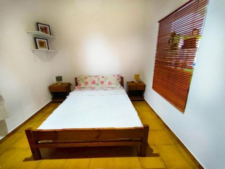 Elena'S Farm House Near Airport And Artemida Beach Екстериор снимка