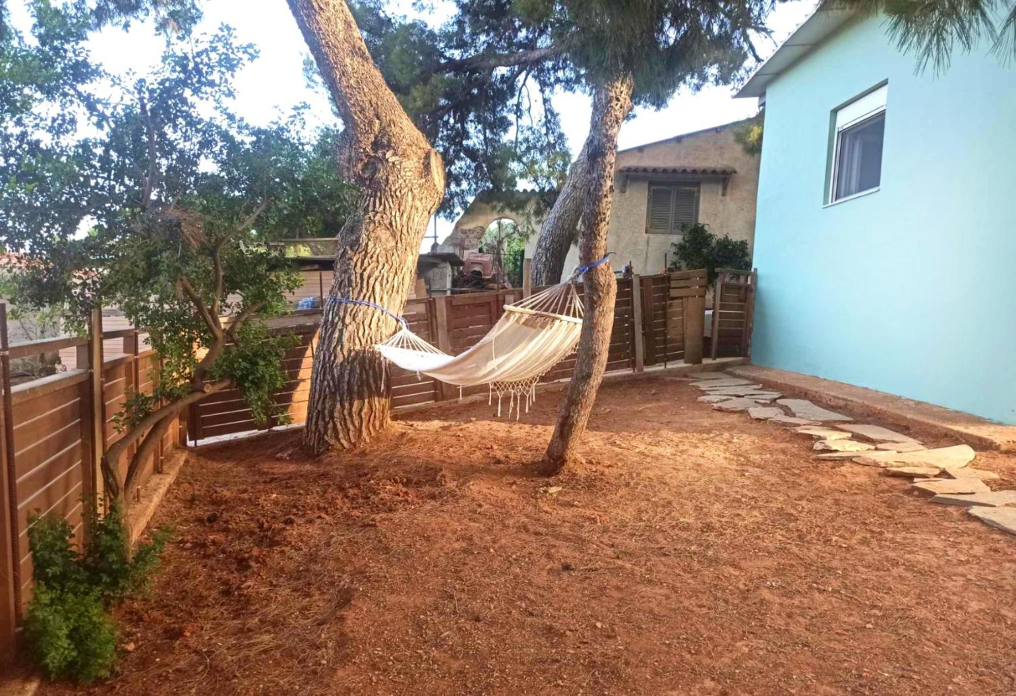 Elena'S Farm House Near Airport And Artemida Beach Екстериор снимка